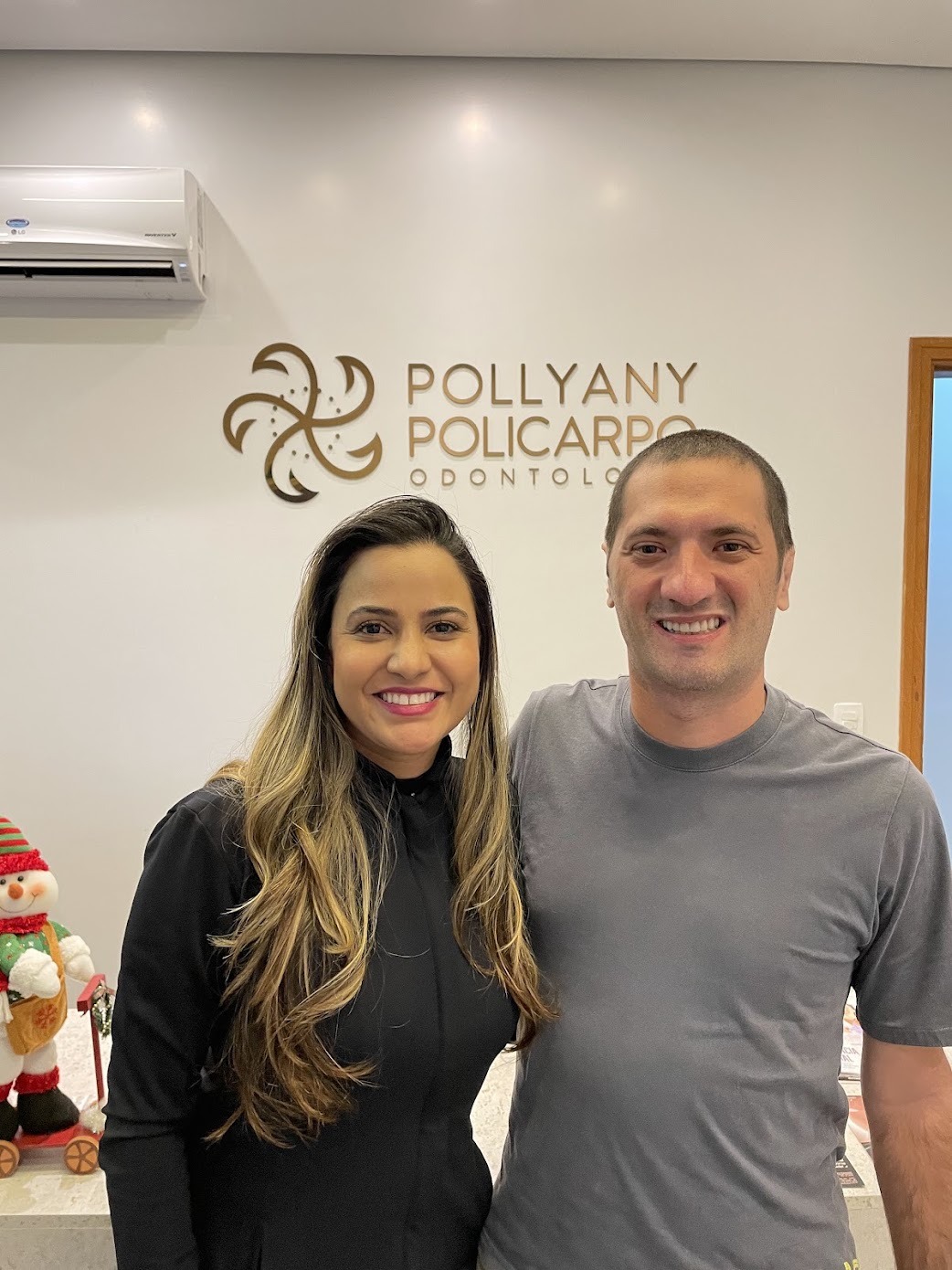Paciente de Implante Dentário com a Dra. Pollyany Policarpo
